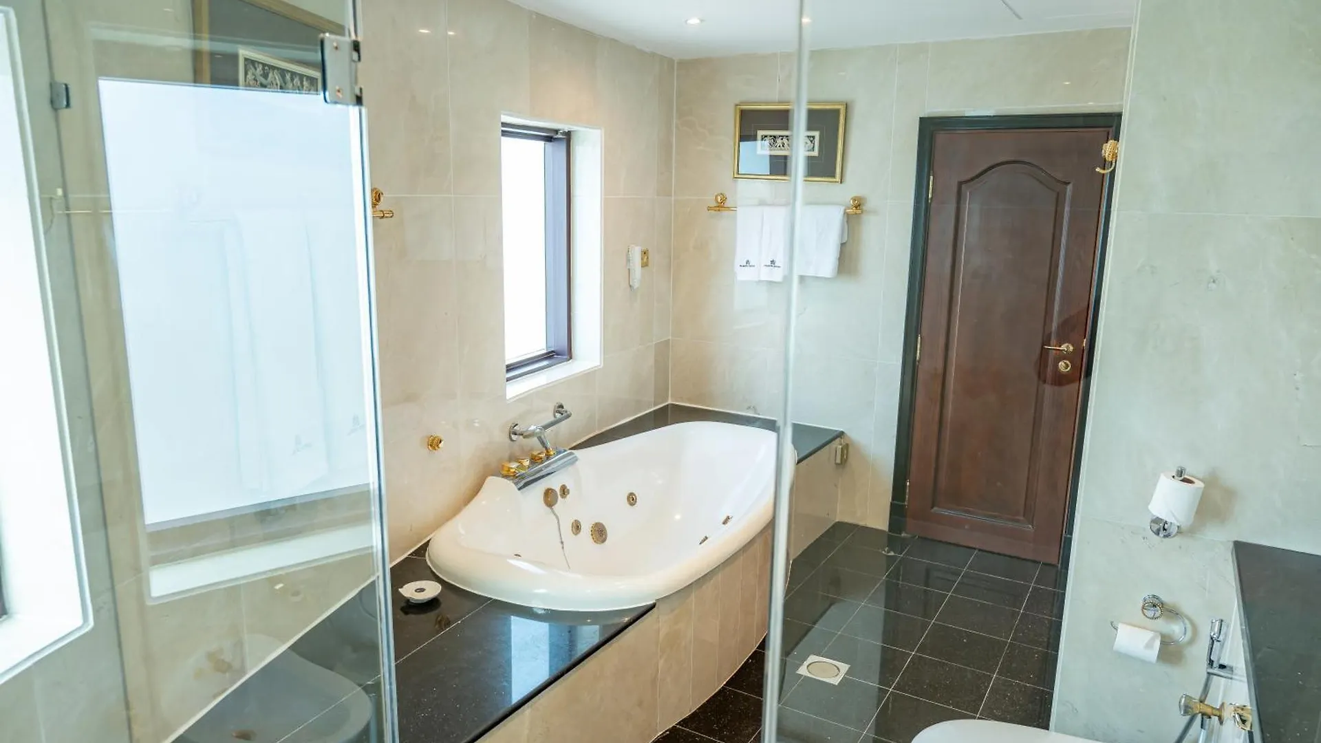 Majestic Cove Hotel - Formerly Le Meridien Fairway Dubai United Arab Emirates