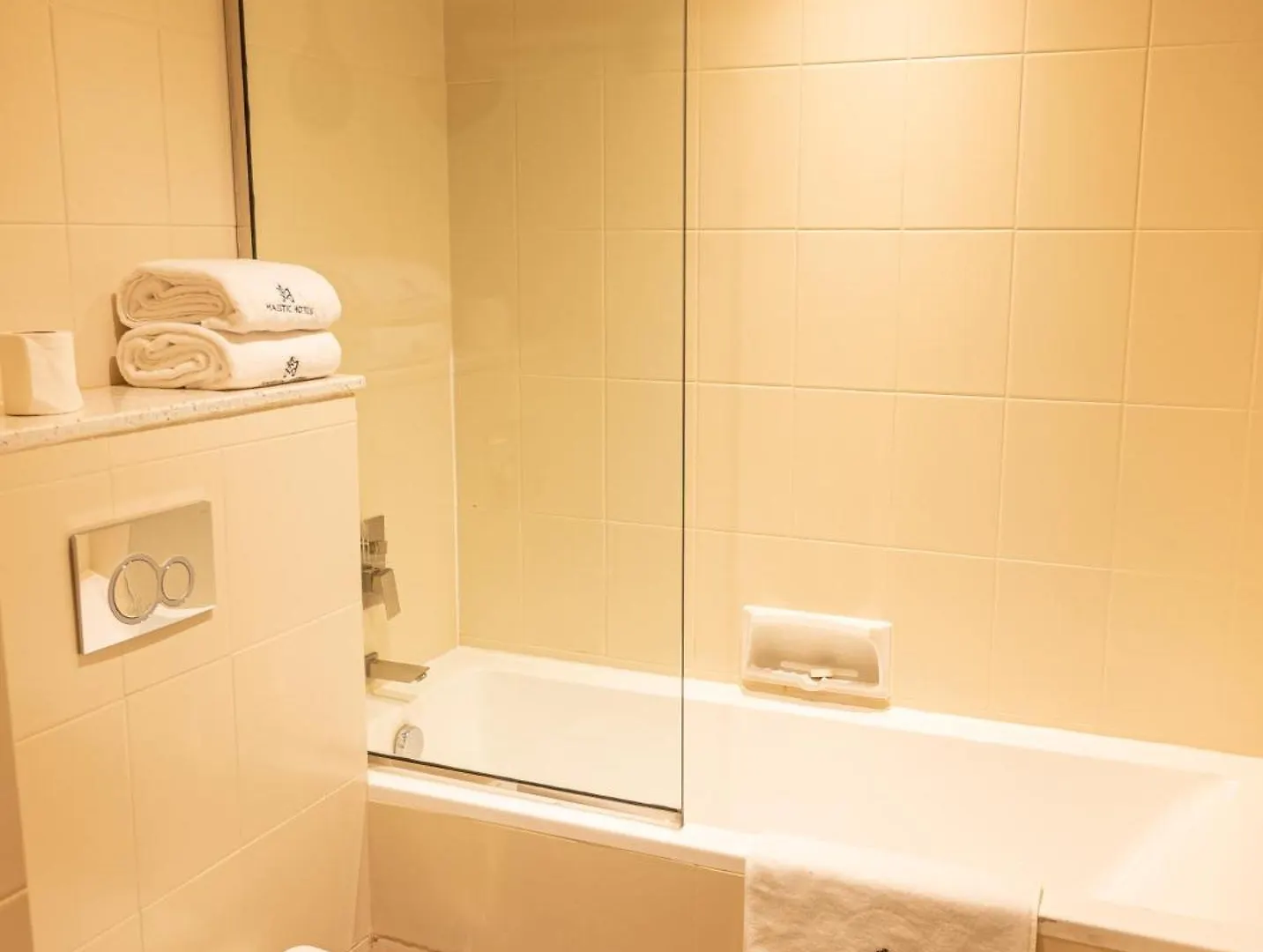 ****  Majestic Cove Hotel - Formerly Le Meridien Fairway Dubai United Arab Emirates