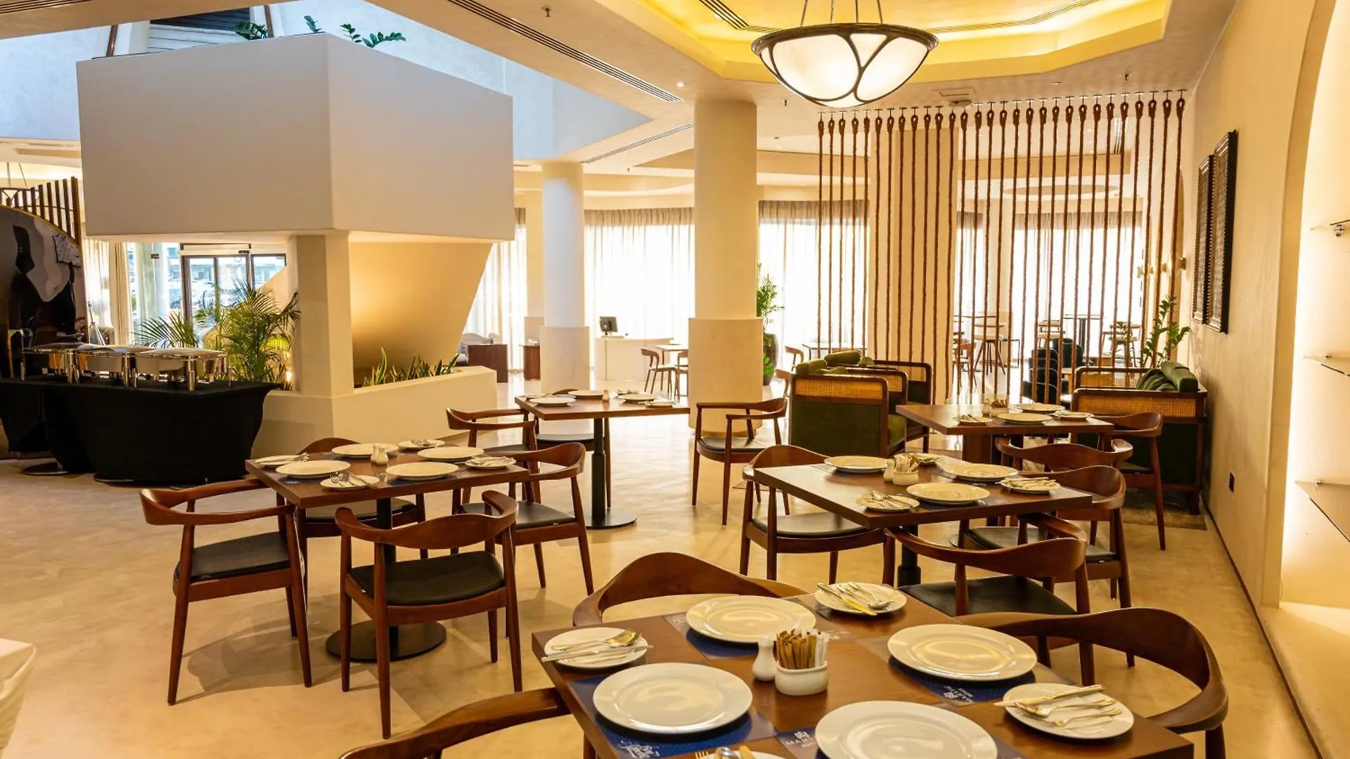 Majestic Cove Hotel - Formerly Le Meridien Fairway Dubai