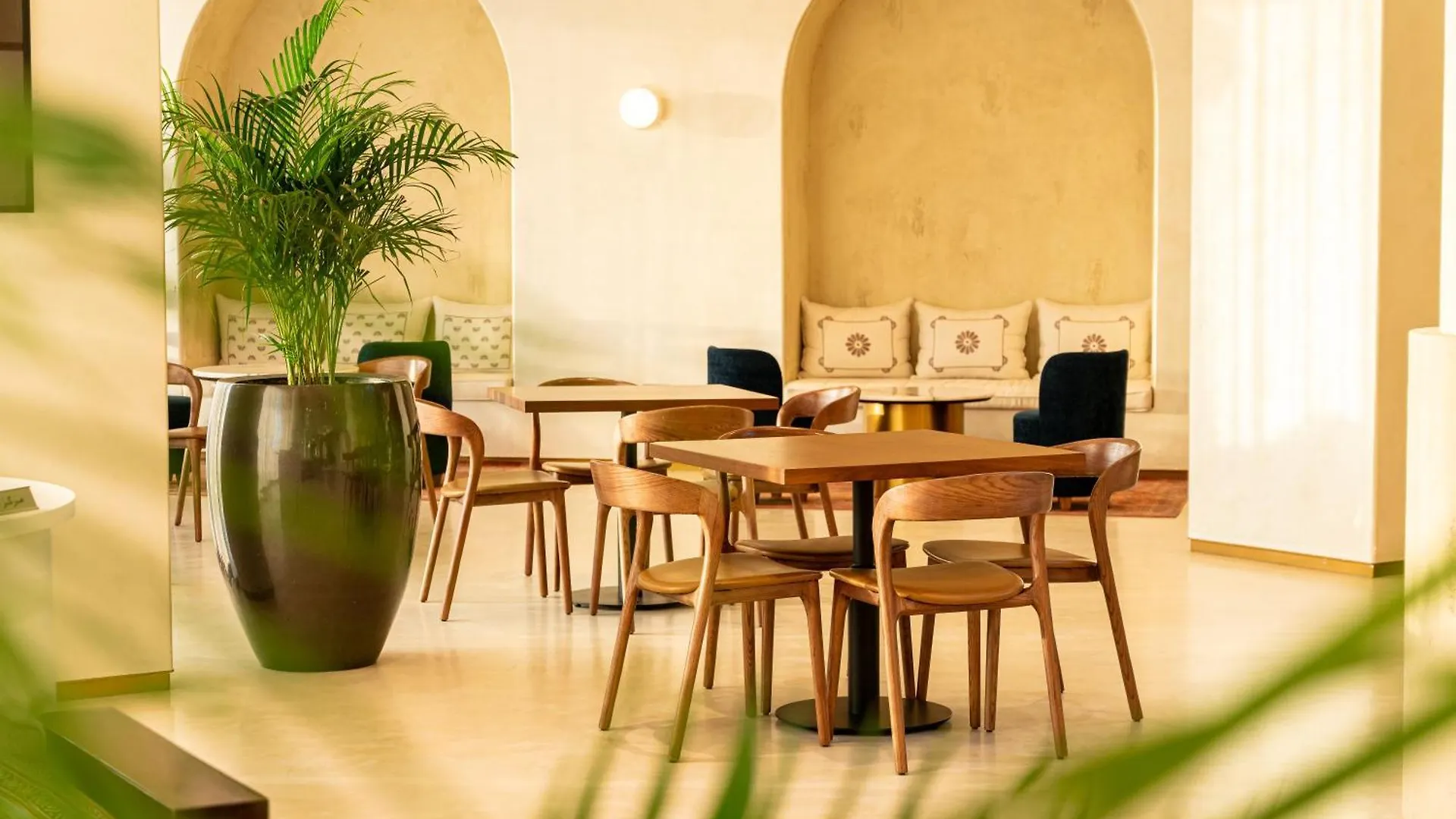 Majestic Cove Hotel - Formerly Le Meridien Fairway Dubai