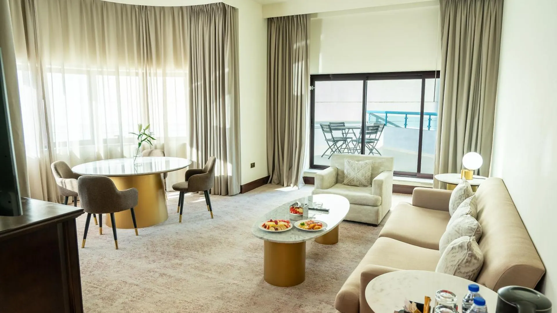 Majestic Cove Hotel - Formerly Le Meridien Fairway Dubai