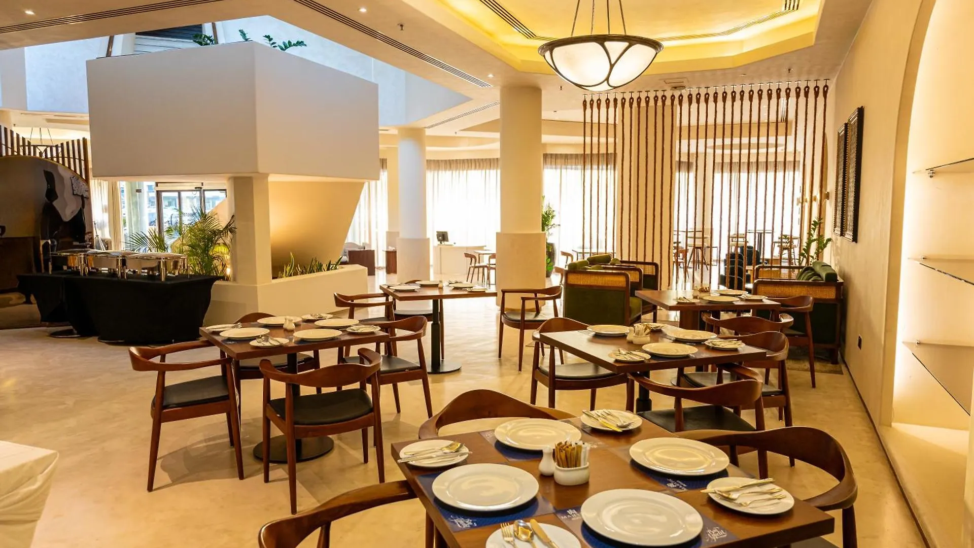 Majestic Cove Hotel - Formerly Le Meridien Fairway Dubai