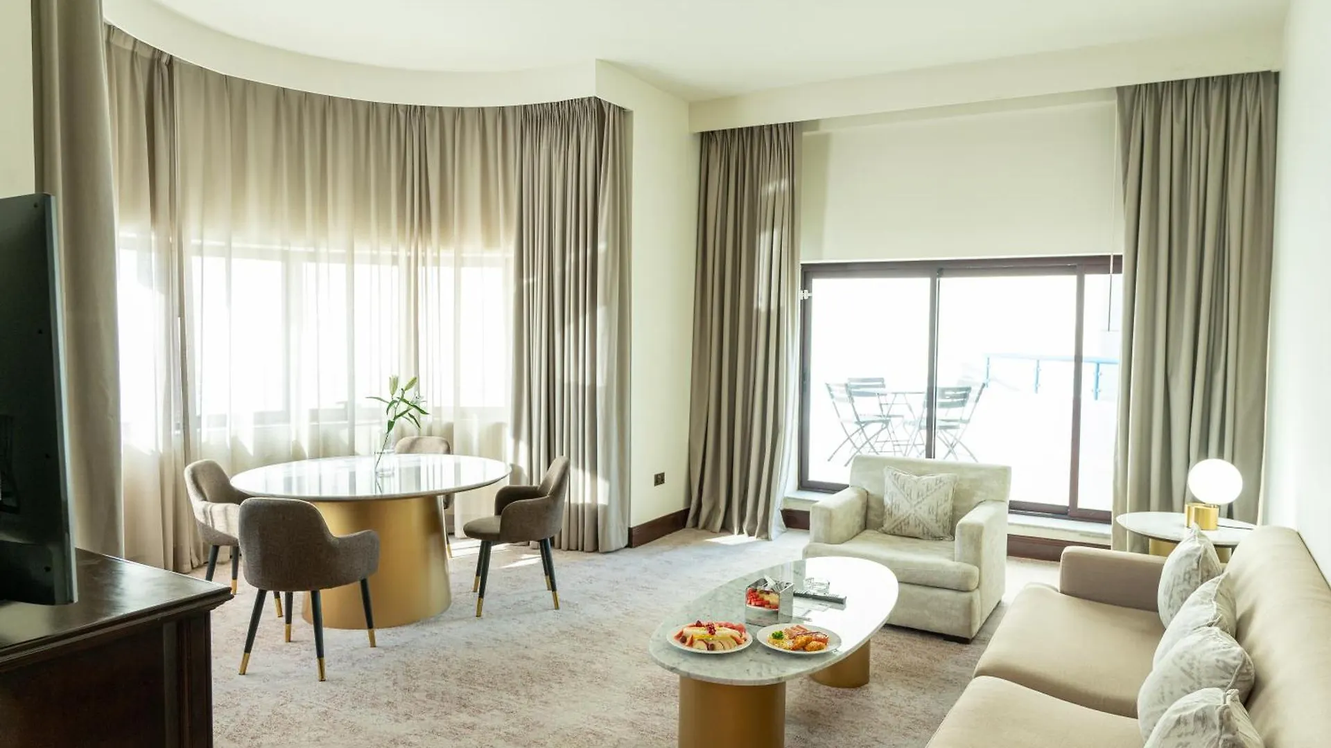 Majestic Cove Hotel - Formerly Le Meridien Fairway Dubai
